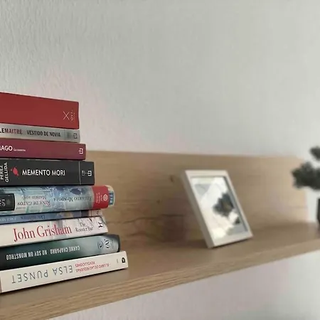 公寓 Diem - 2 Y Piscina