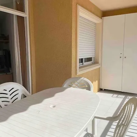 Diem - 2 Y Piscina 公寓